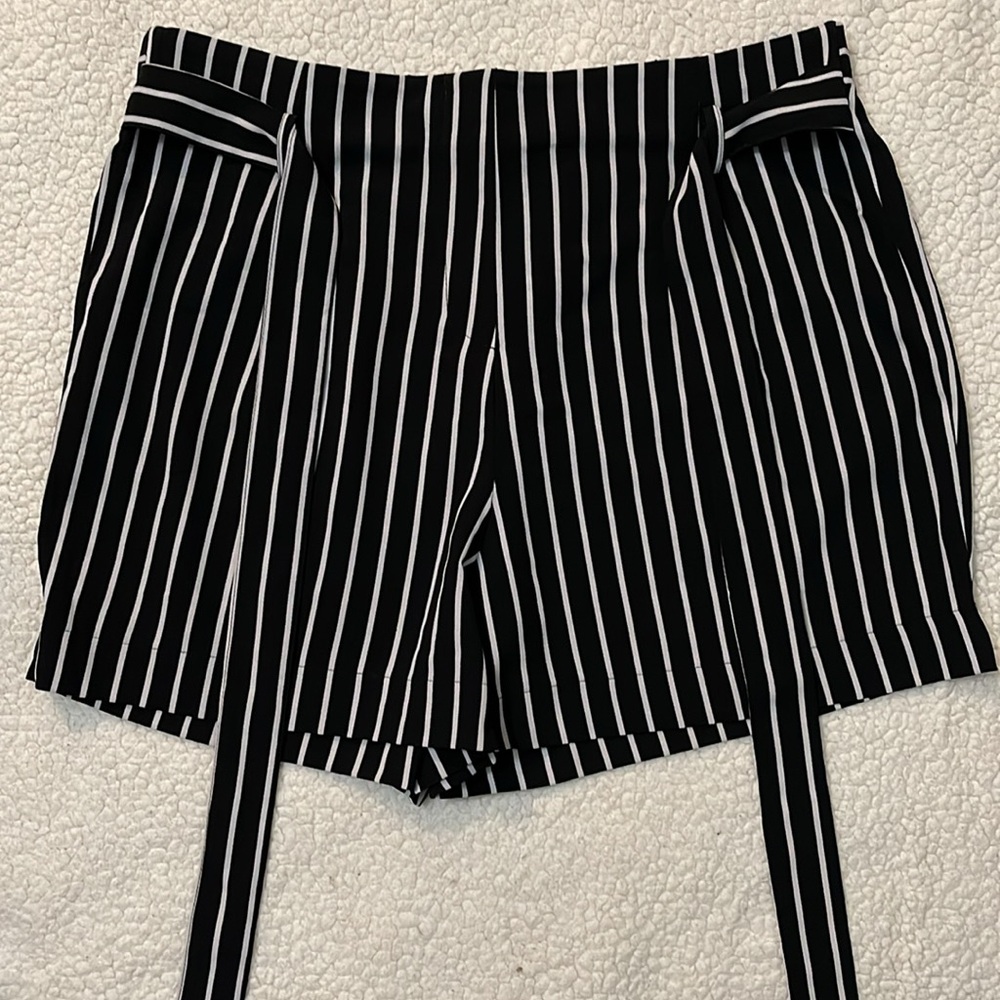 NWOT Mosaic & Co XL